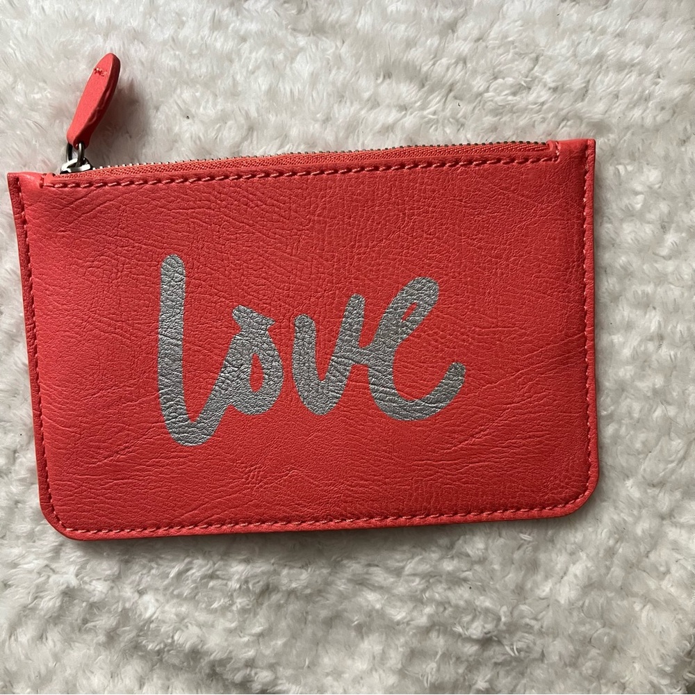 LOFT “LOVE” Coral Leather Zip Up Pouch Travel ID Organizer Wallet Casual - Picture 2 of 5